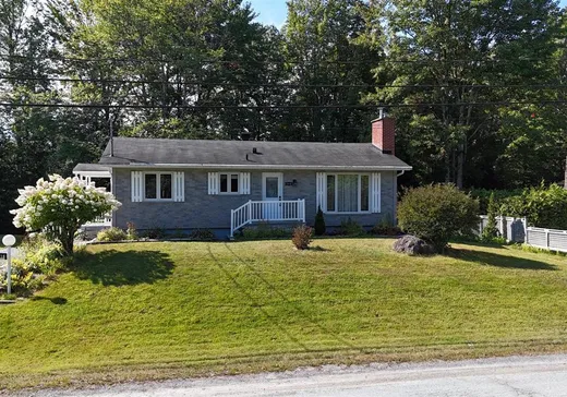 Bungalow for sale - 1716 Rue Paillard, Sherbrooke, J1N1J6