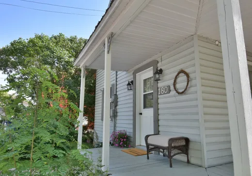 Maison à vendre - 180 Rue Laurent, St-Jean-De-Matha, J0K 2S0