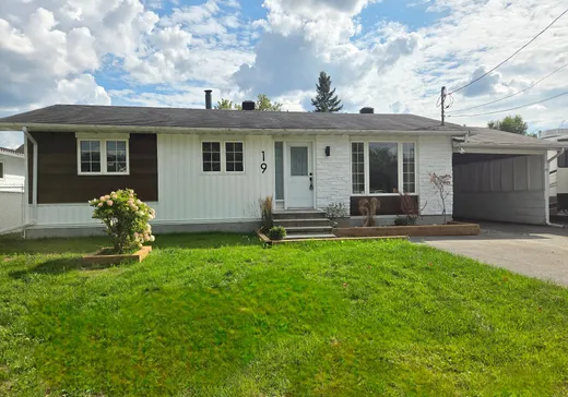 Maison à étages à vendre - 19 Rue Hamel, Gatineau, J8P1V8