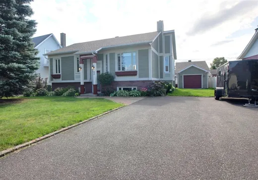 Bungalow à vendre - 19 Rue Louis-Philippe-Lizotte, Rivière-du-Loup, G5R4T9