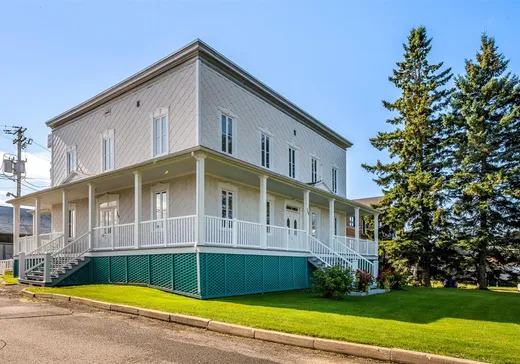 Maison à vendre - 269 Av. Royale, St-Tite-Des-Caps, G0A 4J0