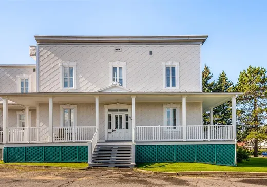 Maison à vendre - 269 Av. Royale, St-Tite-Des-Caps, G0A 4J0