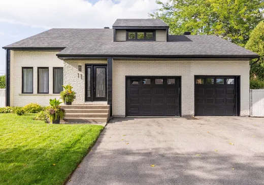 Two or more stories for sale - 11 Rue des Mésanges, Valleyfield, J6S5Z6