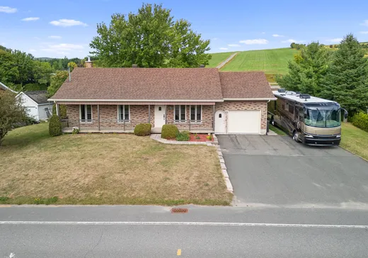 House for sale - 1150 Rue Notre-Dame S., Sainte-Marie, G6E 2W9