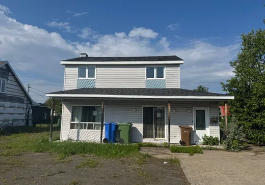 Two or more stories for sale - 848 Av. Cartier, Sept-Îles, G4R2V5