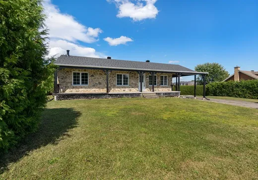 Bungalow à vendre - 765 Rue Bacon, Sherbrooke, J1H5V9
