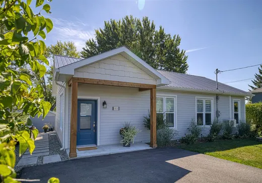 House for sale - 6850 Ch. Roy, Thetford-Mines, G0N 1E0