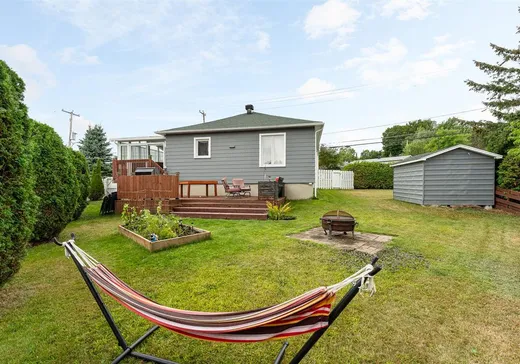 House for sale - 105 Rue du Ruisseau-Rouge, Magog, J1X 3C2