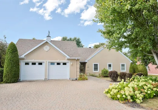 Bungalow for sale - 42 Rue Belmont, Victoriaville, G6P8T5