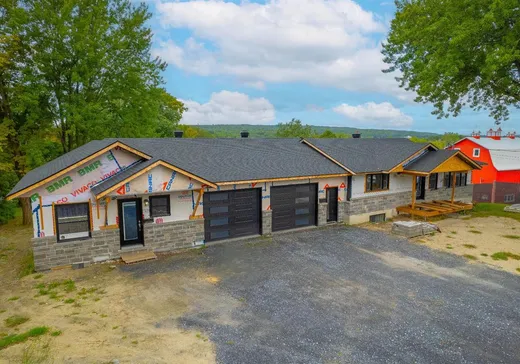 Bungalow for sale - 169Z-171Z Rue Rankin, Windsor, J1S1Y6
