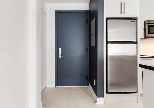 Condo for sale - 400 Rue de l'Inspecteur, App. 203, Montreal (Downtown), H3C 4A8