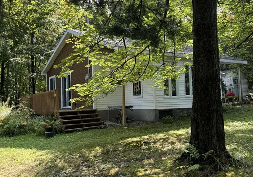 Two or more stories for sale - 19 Rue Marie-Rose, Havelock, J0S2C0