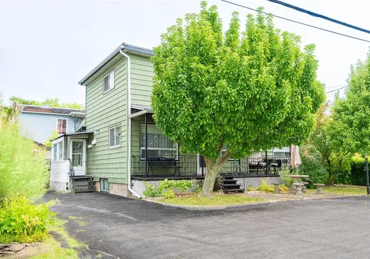 Two or more stories for sale - 73 Rue Hébert, Beauharnois, J6N1P6