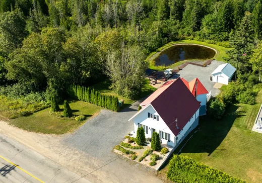 Maison à étages à vendre - 115 Ch. Cartier, Saint-Hilarion, G0A3V0