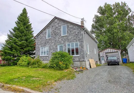Un étage et demi à vendre - 16 Rue Gélineau, Rouyn-Noranda, J0Z1Y0