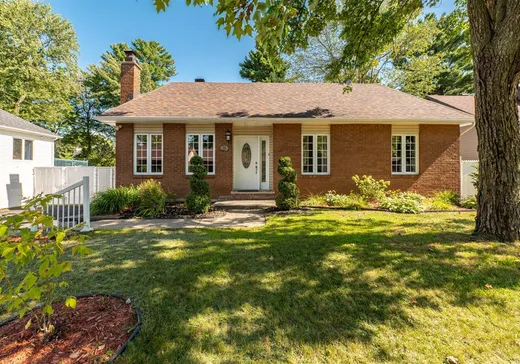 Bungalow à vendre - 244 Rue Forget, Sainte-Anne-des-Plaines, J0N1H0
