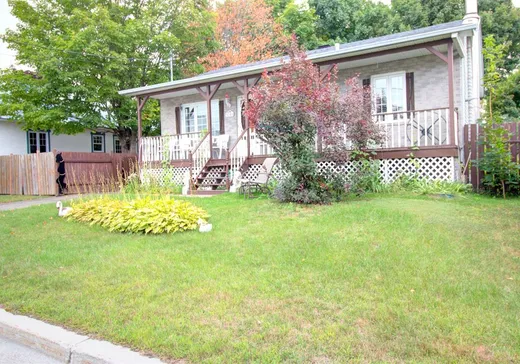 Maison à vendre - 1043 Rue des Bouleaux, Saint-Jérôme, J7Z 6T3