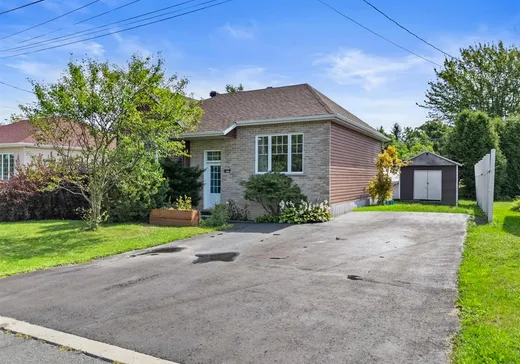 Bungalow for sale - 108 Rue des Cèdres, Waterloo, J0E2N0