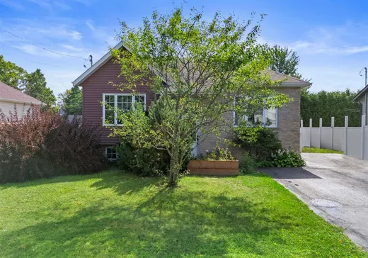 House for sale - 108 Rue des Cèdres, Waterloo, J0E 2N0