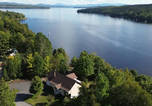 Bungalow à vendre - 2813 Rue de la Baie-des-Sables, Lac-Mégantic, G6B1R5