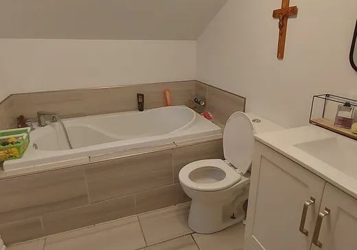 Maison à vendre - 221-213 Rue Principale, Notre-Dame-de-Pontmain, J0W 1S0