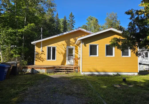 Maison à étages à vendre - 5 Ch. Jean-Boulay, Matane, G0J3H0