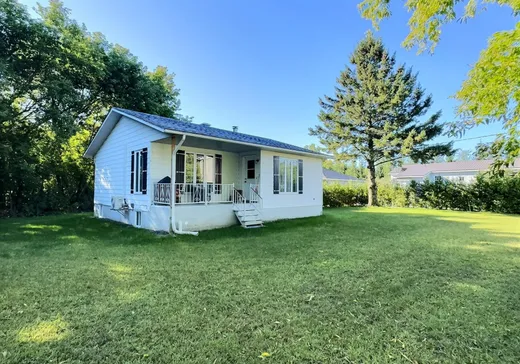 Maison à vendre - 840 Rue Cusson, Saint-Jude, J0H 1P0