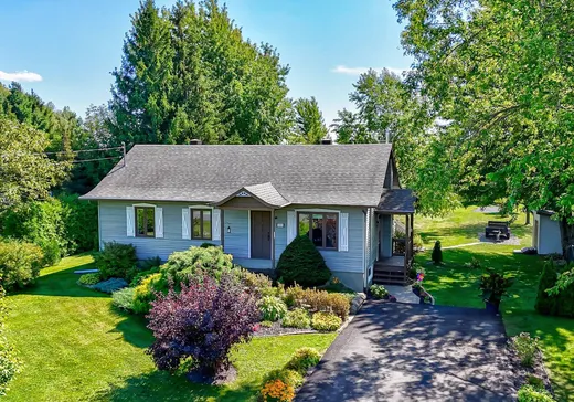 Maison à étages à vendre - 211 Rue des Blés-d'Or, Saint-Jean-sur-Richelieu, J2Y1E2