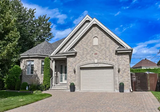 Maison à étages à vendre - 3041 Rue du Sirocco, Sainte-Marthe-sur-le-Lac, J0N1P0