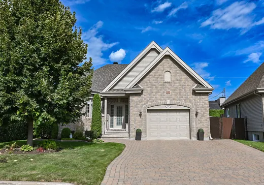 Maison à vendre - 3041 Rue du Sirocco, Sainte-Marthe-sur-le-Lac, J0N 1P0