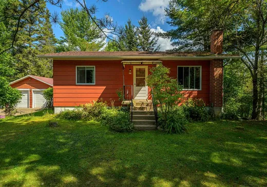 Bungalow à vendre - 819 Ch. du Lac-Macaza, Labelle, J0T1R0