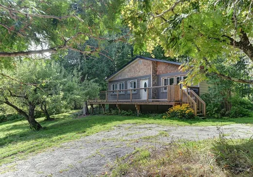 Bungalow for sale - 343 Ch. du Lac, Mansonville, J0E1X0