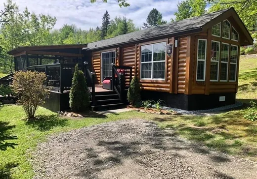 Maison mobile à vendre - 385 Ch. des Chalets, App. 310, Coaticook, J1A2S4
