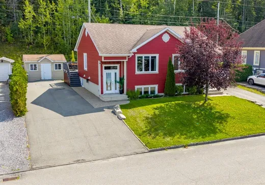 House for sale - 25 Rue des Goélettes, Rivière-du-Loup, G5R 0G9