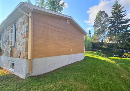 House for sale - 902 8e Rue O., Dégelis, G5T 2A7