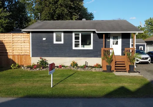 Maison à vendre - 958 Rue des Berges, Salaberry-de-Valleyfield, J6S 0C8