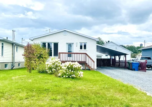 Two or more stories for sale - 7 Rue Caron, Rouyn-Noranda, J0Z1Y0