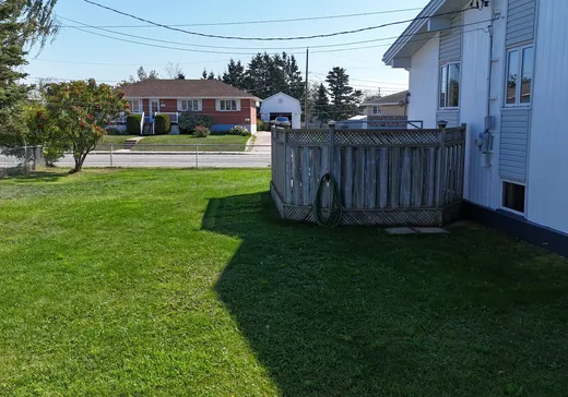 House for sale - 13 Rue Johnny-Montigny, Sept-Îles, G4R 1W2