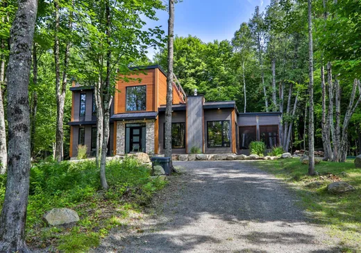 Two or more stories for sale - 18 Rue Davis, Morin-Heights, J0R1H0