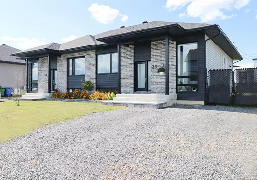 Bungalow for sale - 36 Carré Morrison, Godmanchester, J0S1H0