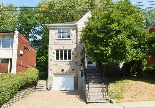 Two or more stories for sale - 4624 Ch. Circle, Montreal (Côte-des-Neiges), H3W1Z7