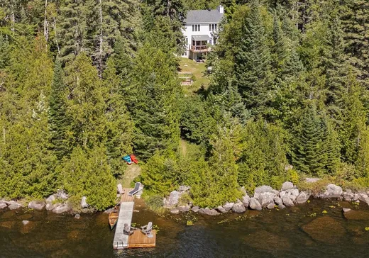 Maison à étages à vendre - 6527 Ch. du Lac-La Salle, Val Morin, J0T2R0