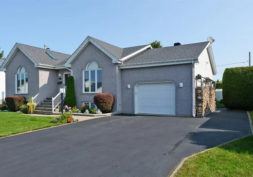 House for sale - 99 Rue des Lilas, Salaberry-de-Valleyfield, J6S 6B7