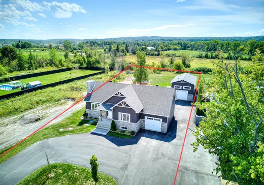 Two or more stories for sale - 261 Ch. de l'Anse, Rigaud, J0P1P0