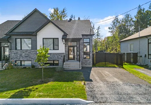 Bungalow for sale - 855 Rue du Cabernet, Drummondville, J2B7G5