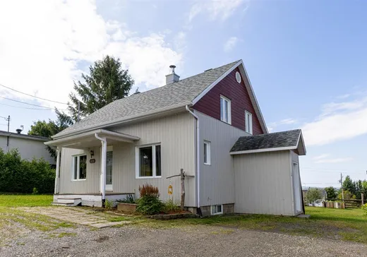 Maison à étages à vendre - 528 Route 275, Ste-Marguerite, G0S2X0