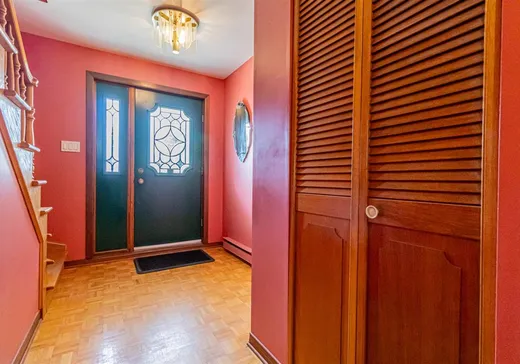 Maison à vendre - 6240 Rue Primeau, Laval (Saint-François), H7B 1B2