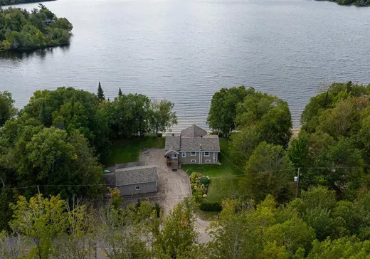 Bungalow for sale - 824 Ch. du Tour-du-Lac-David S., Chute-St-Philippe, J0W1A0