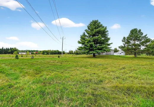 Fermette à vendre - 2734Z Boul. Ste-Sophie, Saint-Jérôme, J5J 2V3