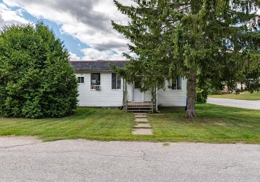 Maison mobile à vendre - 9 Rue des Érables, Lachute, J0V1X0